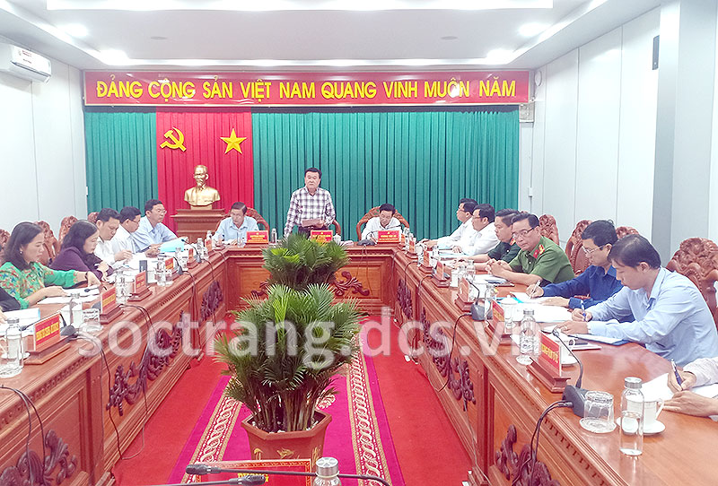 Ban Thường vụ Huyện ủy Long Phú sơ kết 9 tháng năm 2022