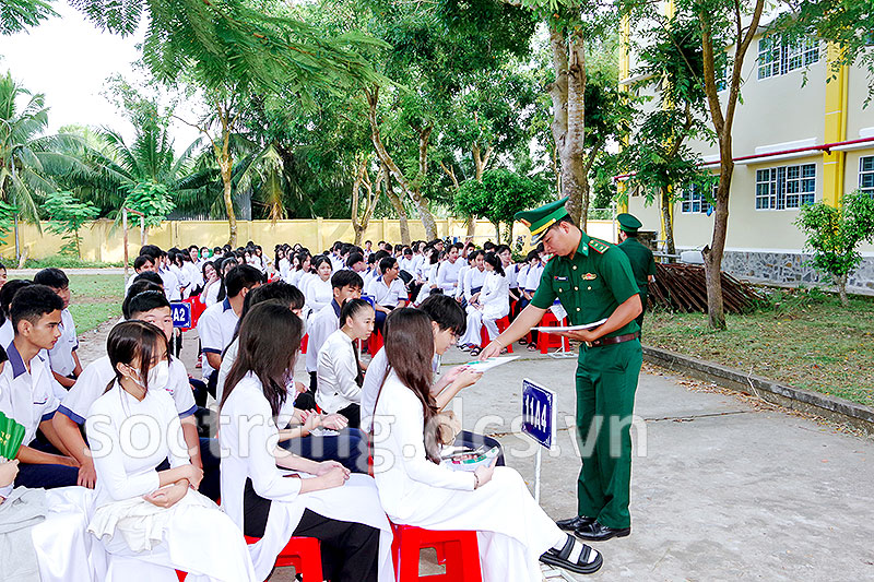 Nâng cao ý thức chấp hành pháp luật cho học sinh khu vực biên giới biển huyện Trần Đề