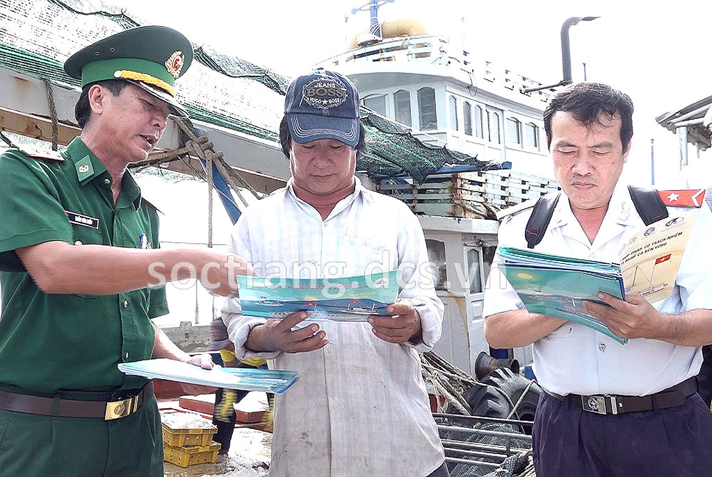 Trần Đề đẩy mạnh công tác tuyên truyền phòng, chống khai thác IUU cho ngư dân