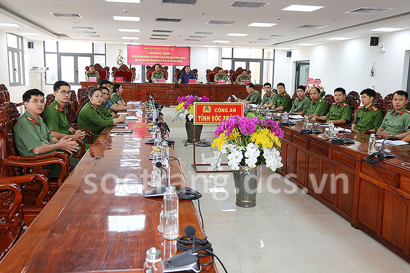 Gặp mặt, đối thoại giữa Bộ trưởng Bộ Công an với cán bộ, đoàn viên, thanh niên Công an nhân dân