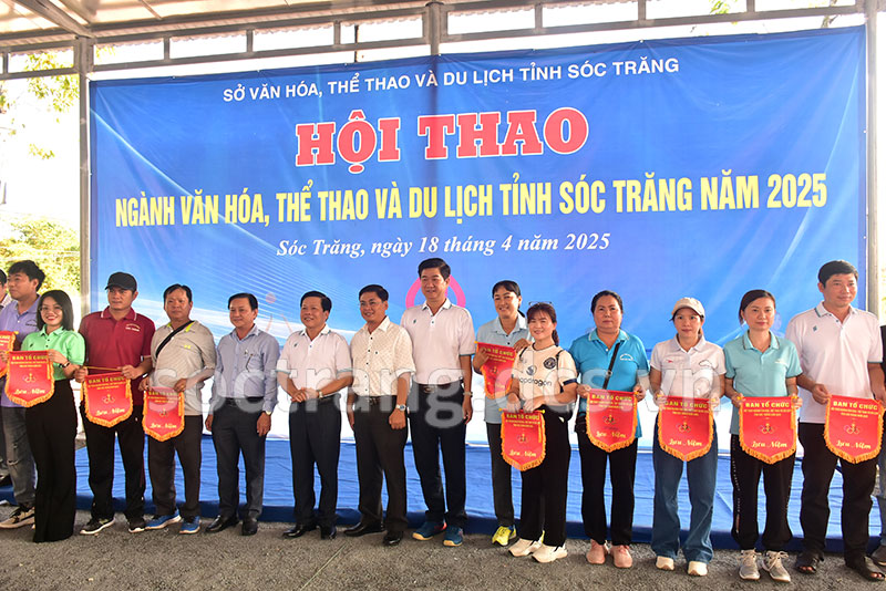 Hơn 300 vận động viên tham gia Hội thao ngành Văn hóa, Thể thao và Du lịch tỉnh Sóc Trăng